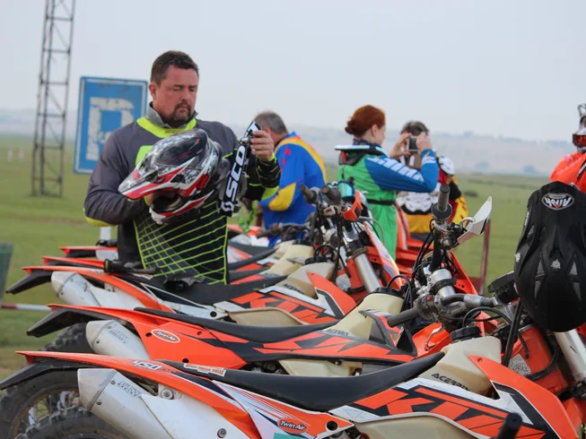 7 Day Easy Mongolia West Guided Enduro Motorcycle Tour with Ger Camping photo 3