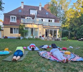27 Tage 200-Stunden Hatha- und Vinyasa-Yogalehrer Ausbildung in München, Deutschland - Photo 2