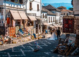 Girokaster Retraites et Voyages