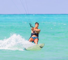 10 días de curso de kitesurf privado o en grupo en Zanzíbar, Tanzania para principiantes e intermedios - Photo 2