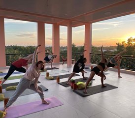 114 jours en retraite de yoga « Unplug and Recharge » à Kampot, Cambodge - Photo 1