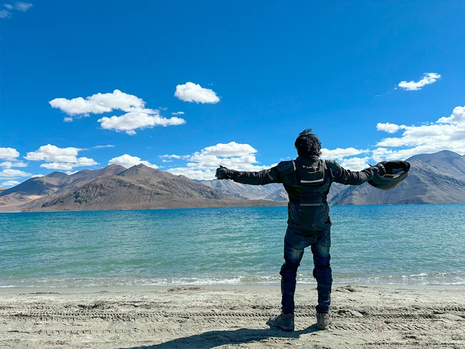 12 Day Ladakh Guided Motorcycle Tour in Indian Himalayas (Manali-Srinagar) photo 4