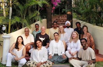 2-tägiges Online-10-Stunden Laughter-Yoga-Training – Verändere dein Leben vollständig
