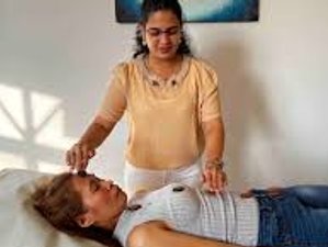 7 Tage Lebenserfahrungen Yoga und Ayurvedische Massage in Kathmandu