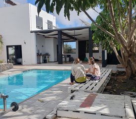 8 Tage „Waves of Change“ Coaching Retreat mit Surfen und Yoga auf Fuerteventura, Spanien - Photo 5