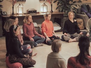 3 Day Deepen, Reconnect and Restore Yoga Retreat in Cotswolds, UK