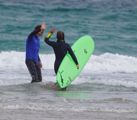 37 días de campamento deluxe de surf y yoga para principiantes e intermedios en Donegal, Irlanda - Photo 1