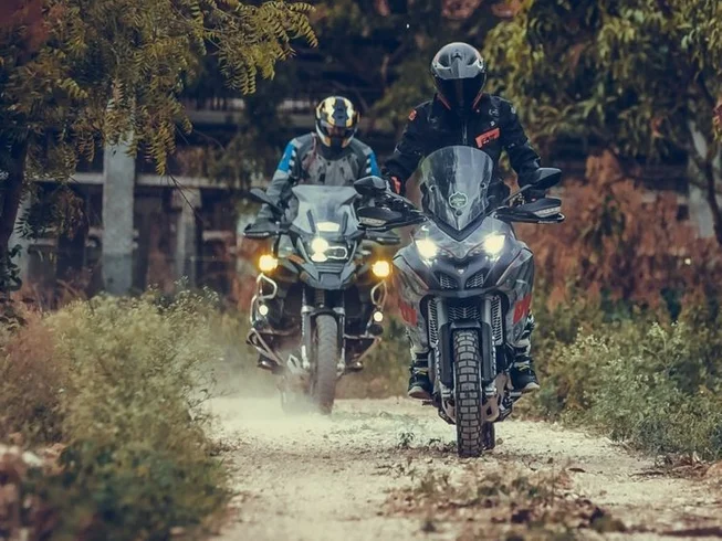 26 Day New Zealand Adventure Guided Motorcycle Tour 
