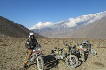 15-Daagse Spannende Begeleide Motorbiketocht door Kathmandu, Nepal en Tibet langs De Himalaya