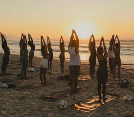 87 jours en stage de yoga Root to Rise avec surf et excursion en kayak à Ubatuba, São Paulo, Brésil - Photo 1
