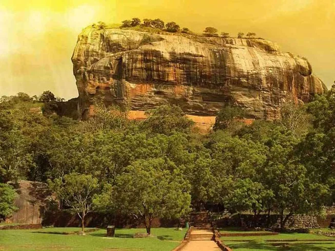 7 Day Guided Motorcycle Tour with Wildlife Experience and Historical Sites in Sri Lanka photo 6
