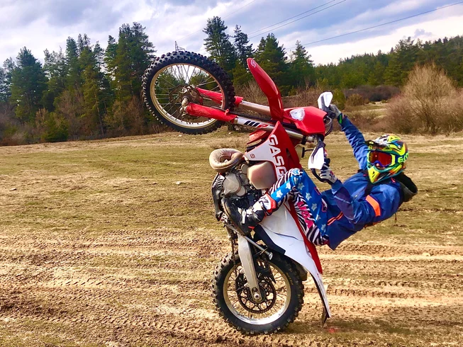 5 Day Guided Enduro Intensive Motorbike Tour in Banya, Blagoevgrad Province photo 2