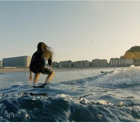 87 días curso intensivo de español y campamento de surf en San Sebastián, País Vasco, España - Photo 1