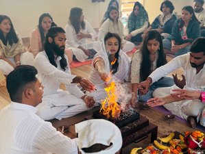24 días de profesorado de yoga multiestilo de 200 horas en Rishikesh, India