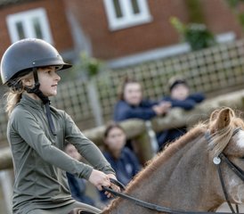 116 Day Residential Horse Riding Holiday for Girls Aged 8 to 15 Years Old in West London - Photo 1