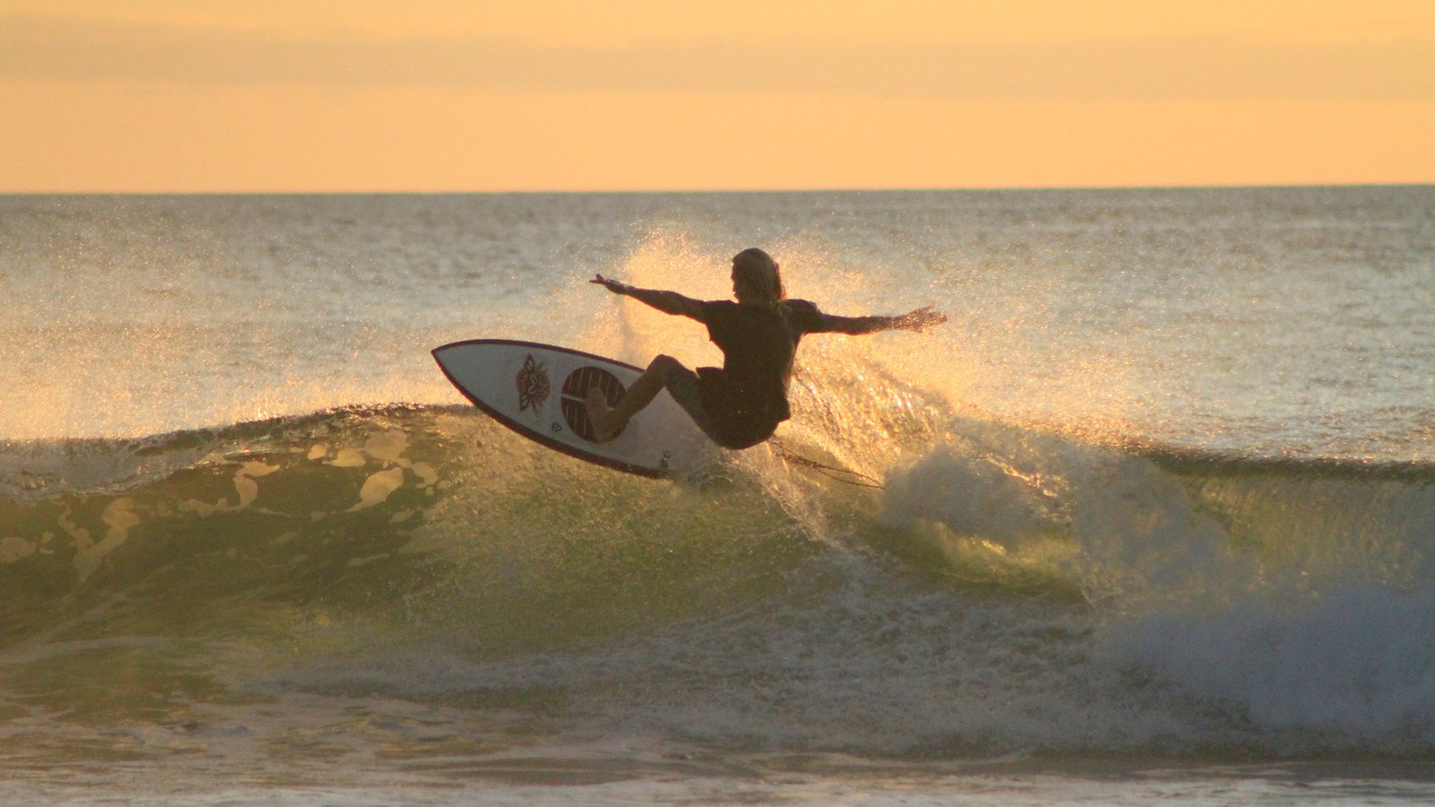 Surf Tour Giant’s Foot Surf Tours, Nikaragua