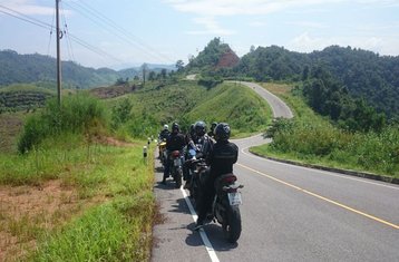 3 días de tour guiado en moto por las carreteras de ensueño de Nan, en Tailandia