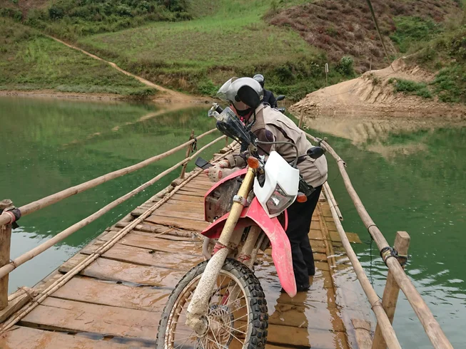 5 Day Awesome Northwest Vietnam Guided Off-Road Motorbike Tour From Hanoi to Cloudy Ta Xua (Son La) photo 6