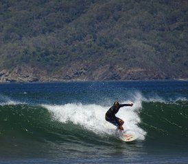 1 mes de campamento de español y surf en Tamarindo, Guanacaste, Costa Rica - Photo 4