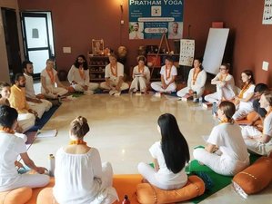 28 jours en formation de professeur de yoga 300h à Rishikesh, Inde