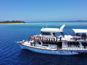 11 Day Yoga Yacht Cruise Around the Maldive Islands