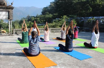 8 jours en retraite de yoga, ayurvéda et amour de soi à Rishikesh, Inde