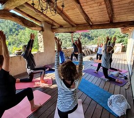 4 Tage Yoga- und Gourmet-Wander-Retreat in der Ardèche, Frankreich - Photo 3