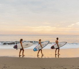 104-Daagse Yoga- en Surfkamp voor Alle Niveaus in Bali, Indonesië - Photo 1