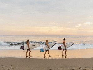 4 jours en stage de yoga et surf tous niveaux à Bali, Indonésie