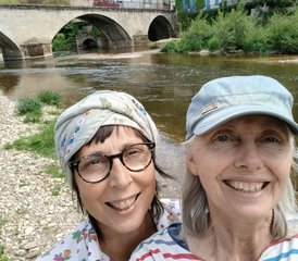 5 jours en stage de yoga et ayurvéda avec ateliers cuisine à Najac, Aveyron, France - Photo 2