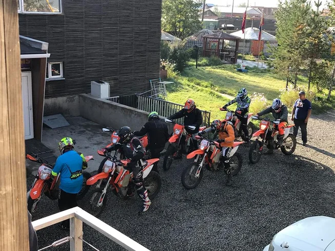 7 Day Easy Mongolia South Guided Enduro Motorcycle Tour with Off-roads and River Crossing photo 7
