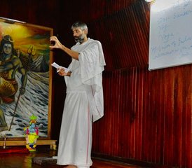 529 jours en formation de professeur de bhakti yoga 300 heures à Rishikesh, Inde - Photo 1