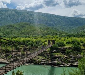 8 Tage zur Erneuerung: All-inclusive Yoga Retreat in Përmet, Südalbanien - Photo 2