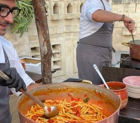 8 días de retiro de yoga, aventura y cultura con talleres culinarios en Puglia, Italia - Photo 4