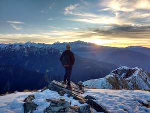 6 Day Transformative Hiking and Yoga Tour in the Himalayas, India with Chopta Trek