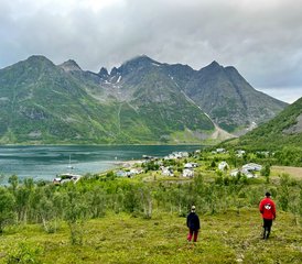 6 Day Yoga and Hiking Retreat by the Fjord in Reinfjord, Kvænangen, Northern Norway - Photo 4