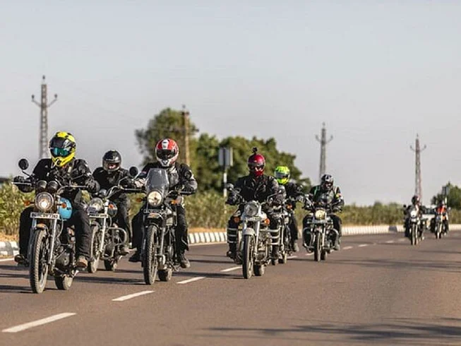9 Day India Guided Motorcycle Tour in Delhi, Jaipur, Agra along with Varanasi photo 2