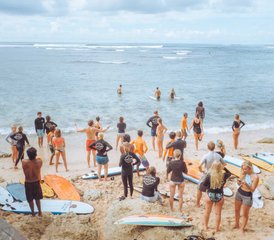 8 días de campamento de surf y vacaciones de yoga en Padang Padang: un paraíso en la Tierra en Bali, Indonesia - Photo 5