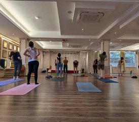 29 días de formación de profesor certificado de masaje, cuenco tibetano y yoga en Katmandú, Nepal - Photo 2