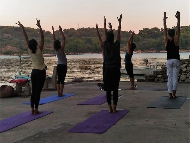 6 Days Yoga Retreat Near The Beach In Korcula Croatia