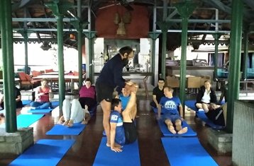 22 días de formación de profesorado de Hatha multiestilo de 200 horas (certificación Yoga Acharya) en Bangalore, India