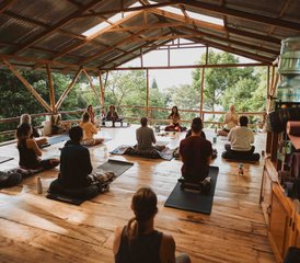 522-Daagse 200-urige Trauma-Informed Yoga Docentenopleiding in Sololá, Guatemala - Photo 1