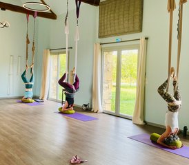 66 jours en stage de yoga Iyengar et yoga aérien en pleine nature à Saint-Mesmin, Dordogne - Photo 1