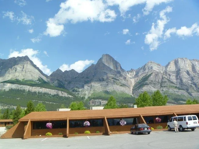 13 Day Self-Guided Canadian Rockies Motorcycle Tour in Western Canada photo 5