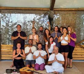 1Formación online a tu ritmo de 200 horas en yoga tradicional y meditación - Photo 1