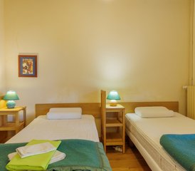 4 Tage Sommer-Yoga-Retreat „Rooting to Flourish“ in Contrazy, Frankreich - Photo 4