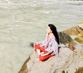 1 Month Get into The Yinfluence Online Yoga Retreat with Elena, 12 One-Hour Live Sessions Included - Photo 3