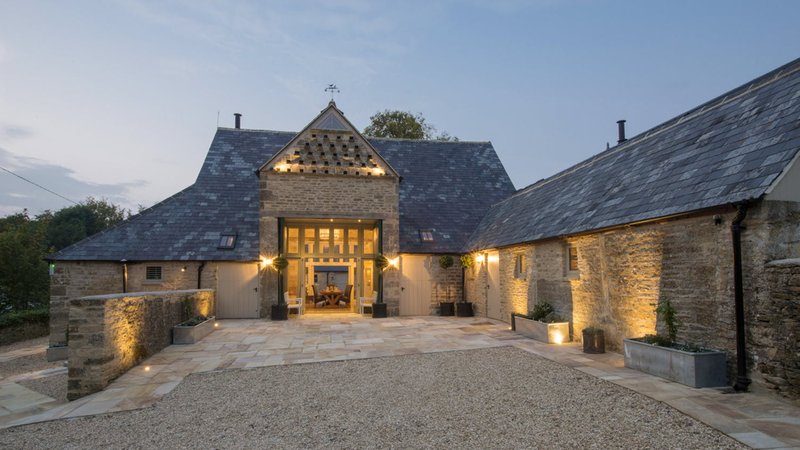  3 Day Yoga Retreat in the Heart of Cotswolds, United Kingdom