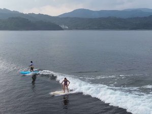 10 Tage Ride and Rise: Surf- und Yoga-Retreat auf der Insel Catanduanes, Philippinen