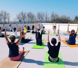 105 días de retiro de masaje revitalizante y yoga en Cascais, Portugal - Photo 1